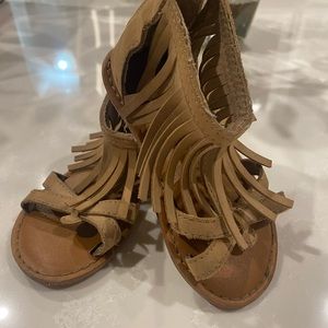 Gap girls fringe sandals